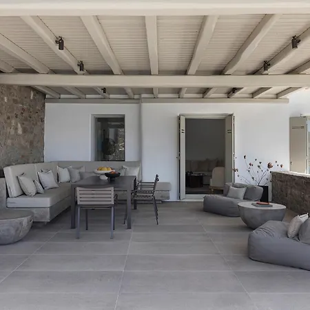 Blue Rock * Καλό Λιβάδι